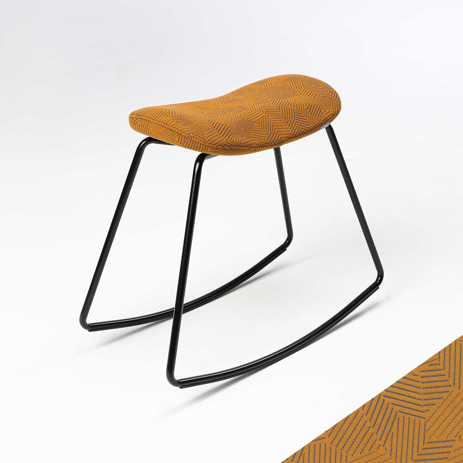 Jojiko-chair / DazzleBrown black